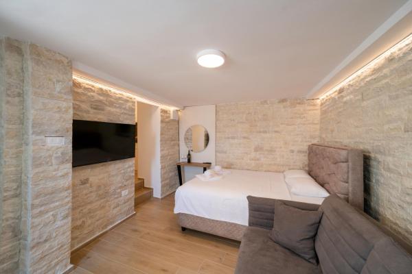 På billedet ses objektet Christian Studio Apartments beliggende i byen Umag.