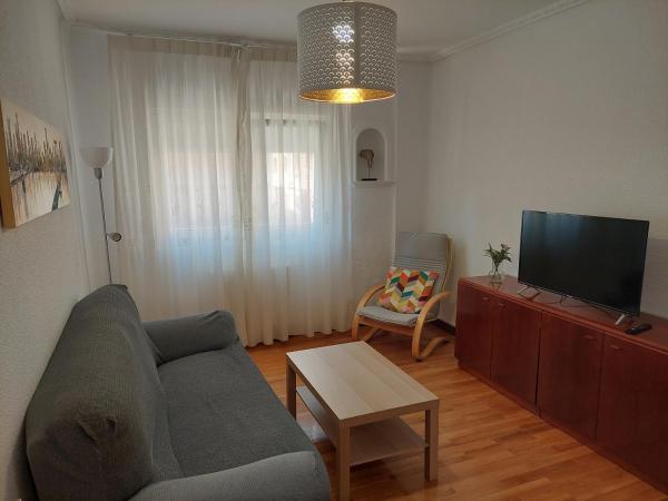 Na zdjęciu widoczny jest obiekt Centro de Santander Piso entero 3 Dormitorios c Tantin położony w mieście Santander.