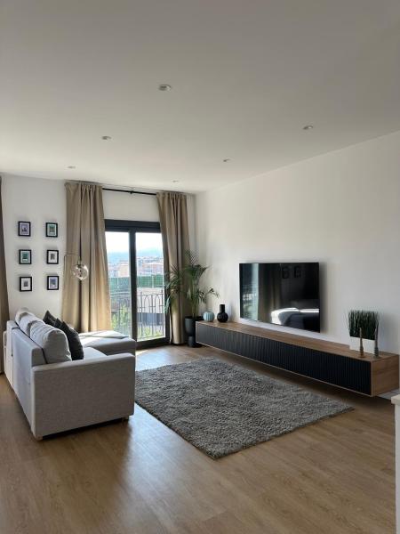 A la foto es mostra l'objecte Acogedora casa en el Papiol situat a la ciutat de Valldoreix.