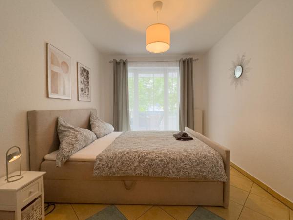 A la foto es mostra l'objecte 110qm - 4 Zimmer - privat Parkplatz - zentral - Balkon - MalliBase Apartments situat a la ciutat de Kassel.