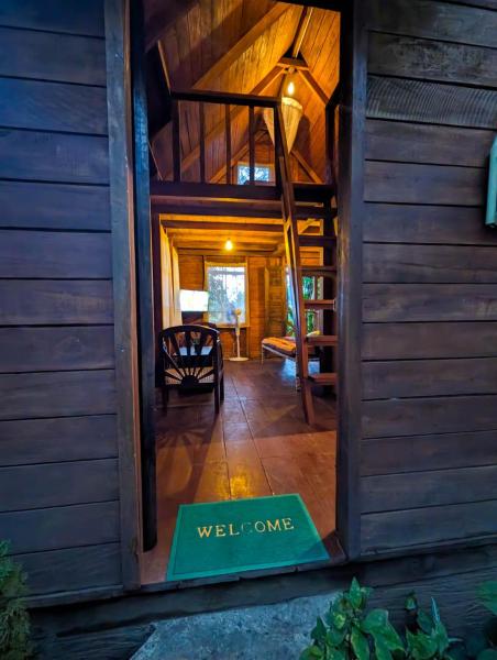 På bildet vises objektet Birds Bliss Cabana som ligger i byen Galgamuwa.