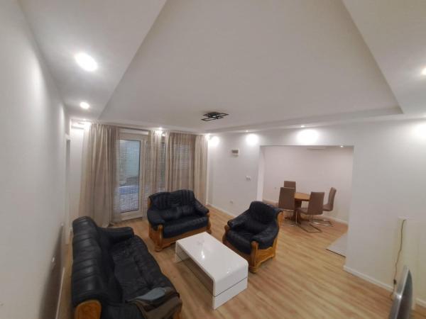 Na foto é possível ver o objeto Apartman Aldijana localizado na cidade de Ripač.