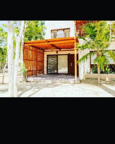 Na zdjęciu widoczny jest obiekt Charming Tulum Jungle Villa położony w mieście Tulum.