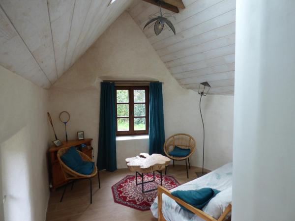 Na zdjęciu widoczny jest obiekt Maison de charme à 500m du port położony w mieście Paimpol.