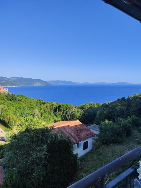 Na foto é possível ver o objeto House Plavcic localizado na cidade de Juraši.