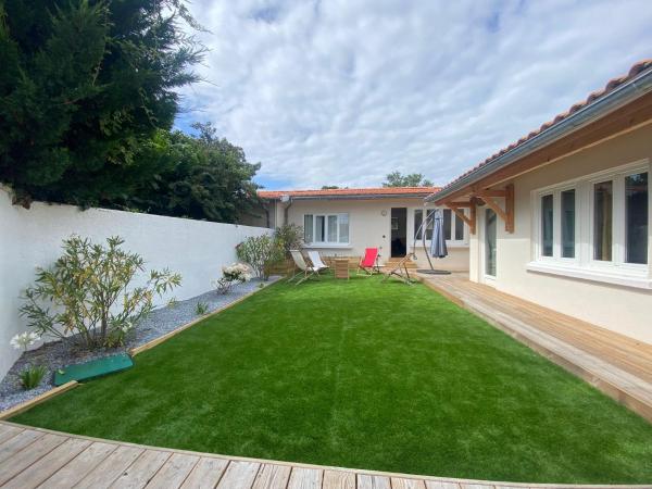 Na fotografii je vidět objekt Charmante maison aux Abatilles Arcachon nacházející se ve městě Arcachon.