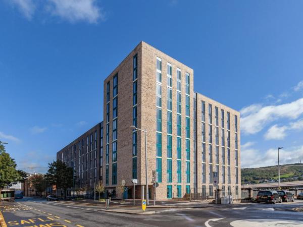For Students Only - Ty Nant In Swansea Next To Train Station - Swansea