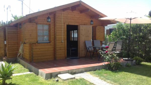 照片显示了位于El Palmar市的Casa Camelia, una casa bien equipada物件。