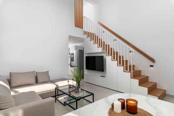 A la foto es mostra l'objecte Calliope luxury loft with backyard situat a la ciutat de Ieràpetra.