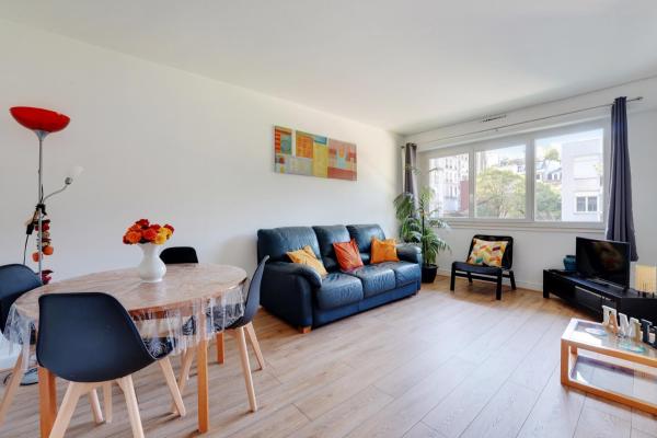 Familial Spacieux 2ch avec Parking Prive Sup, Париж