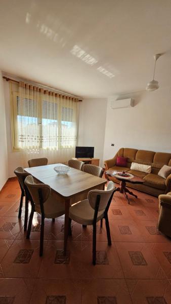 Na fotografii je vidět objekt Fani's Apartment nacházející se ve městě Durrës.