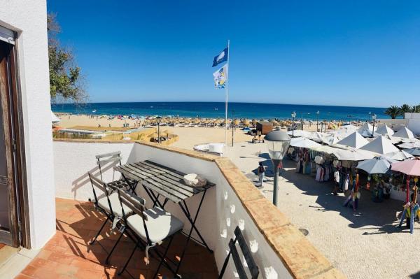 Na fotografii je vidět objekt Le BEACH PENTHOUSE nacházející se ve městě Luz.