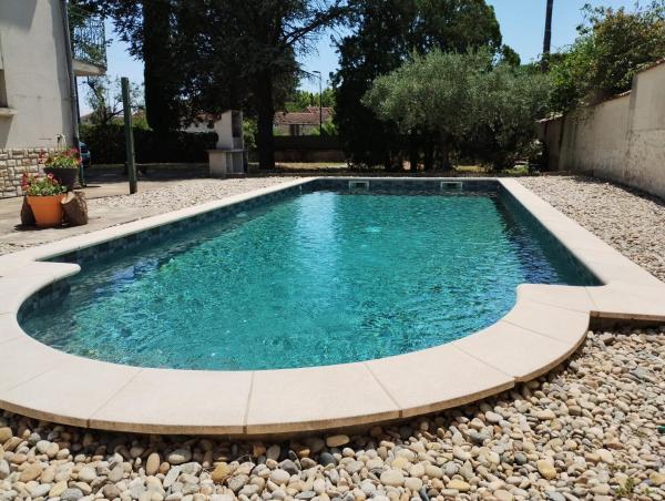A la foto es mostra l'objecte Le Far Niente - Piscine Privée situat a la ciutat de Orange.