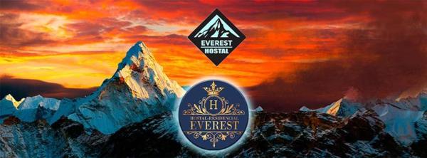Na fotografii je vidět objekt Hostal Everest nacházející se ve městě Cañonero.