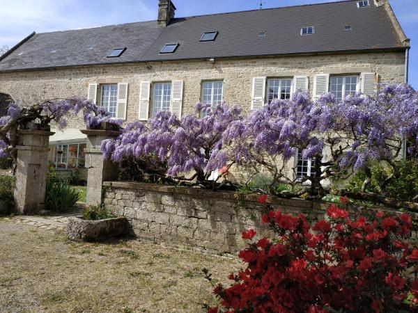 A la foto es mostra l'objecte maison familiale au cœur du cotentin situat a la ciutat de Valognes.