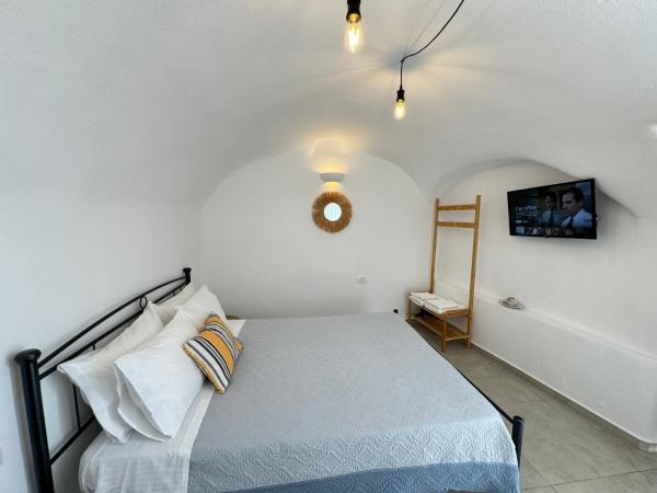 Mini Canava - Santorini