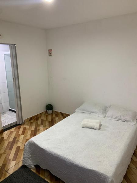 A la foto es mostra l'objecte Paraíso Hostel situat a la ciutat de Arraial do Cabo.