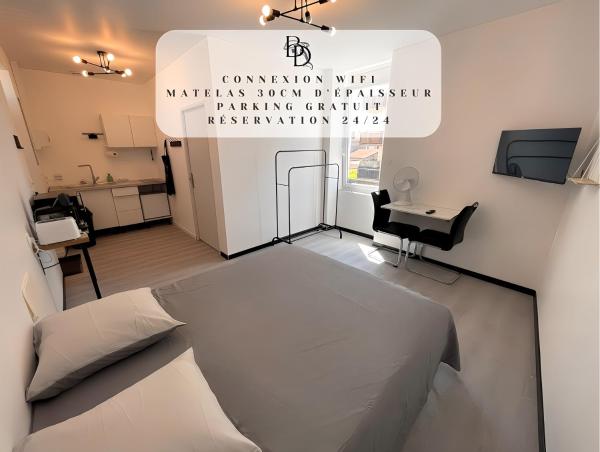 A la foto es mostra l'objecte Studio B2 20m2 cosy 5min à pied des Gares situat a la ciutat de Roanne.