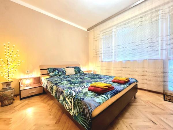 Super Center-huge 2 Bedrooms Apartment - Burgas