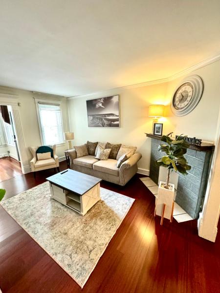 På billedet ses objektet A Perfect Place to Call Home, Free Parking at all Time beliggende i byen Narberth.