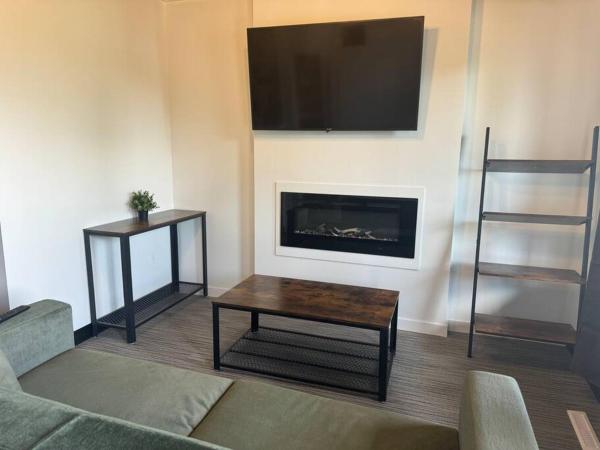 A la foto es mostra l'objecte 1 BD Motel Condo with kitchenette - 14 situat a la ciutat de Edmonton.
