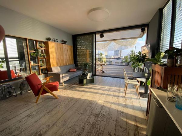 Rambam Nest, Tel Aviv