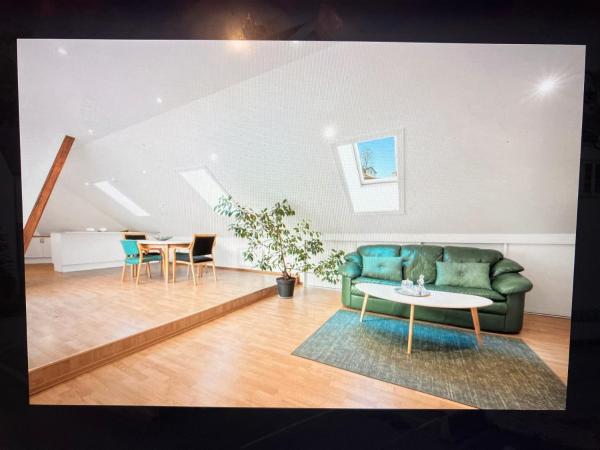 Na fotografii je vidět objekt Sentralt i Arendal nacházející se ve městě Arendal.