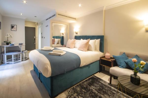 High Street Kensington by Viridian Apartments, London