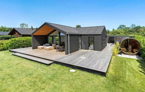 A la foto es mostra l'objecte Beautiful Home In Odder With Sauna situat a la ciutat de Odder.