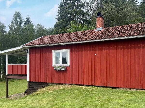 Auf dem Foto ist das Objekt 4 person holiday home in MOLKOM-By Traum in der Stadt Brattfors zu sehen.