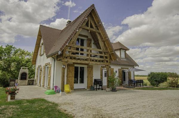 A la foto es mostra l'objecte La maison de campagne situat a la ciutat de Ruvigny.
