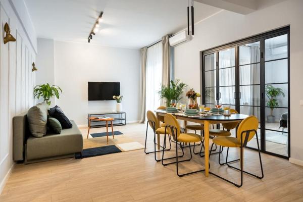 A la foto es mostra l'objecte Sunny 4BR Flat - Top Location - Charming Balcony situat a la ciutat de Bucarest.