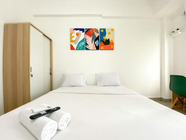 写真にはTanahapit市にあるComfy and Simply Look Studio Room Sayana Bekasi Apartment By Travelioが写っています。