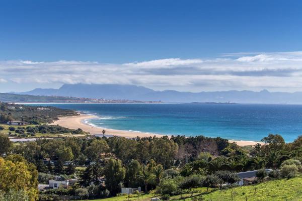 A la foto es mostra l'objecte Paloma situat a la ciutat de Tarifa.