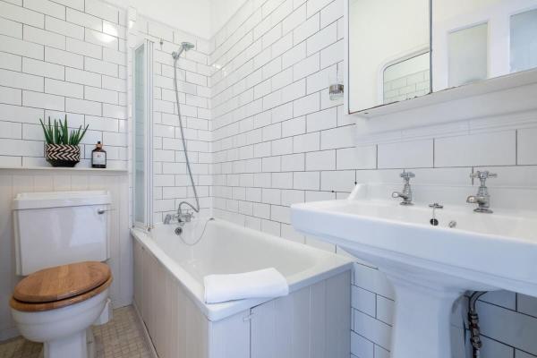 Фотография 6: Host & Stay - Guildford Apartment