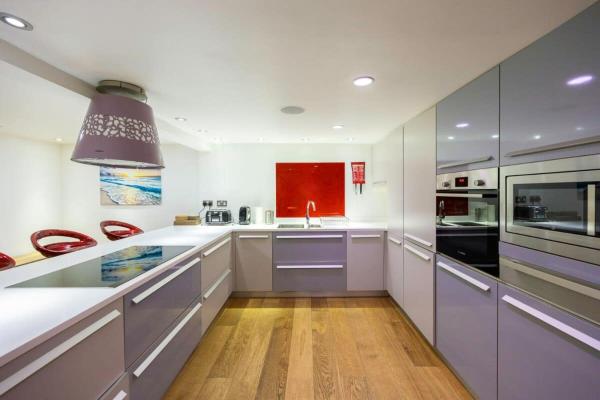 Foto 4: Host & Stay - Sillwood Seafront