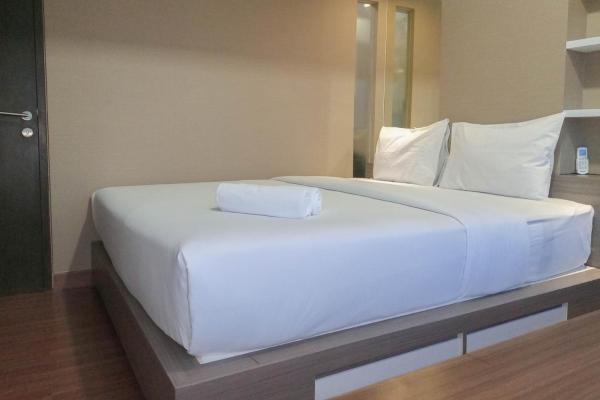 Elegant And Comfortable 1br At Uttara The Icon Apartment By Travelio - Yogyakarta