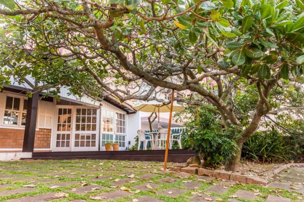 På billedet ses objektet Casa do Cajueiro,100m da Areia, Ingleses ING15 beliggende i byen Florianópolis.