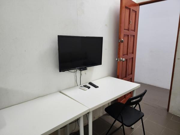 Kuva 5: Mini Studio 6 with MRT LRT
