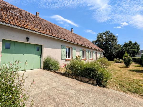 A la foto es mostra l'objecte Maison plain-pied à la campagne avec jardin privatif, barbecue, proche Parc de la Brenne et Châteauroux - FR-1-591-599 situat a la ciutat de Bouesse.