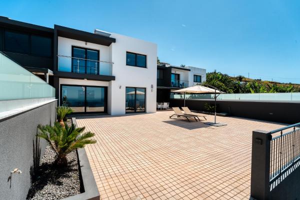 A la foto es mostra l'objecte Casas do Massapez D situat a la ciutat de Calheta.