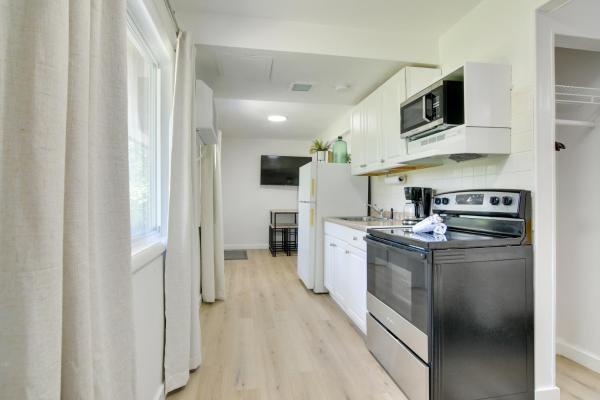 Foto 6: Charming Studio with Pool and Table Rock Lake Access!