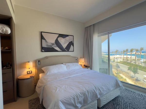 Foto 8: Marassi, Luxury Suite in Address Beach resort, service apartment