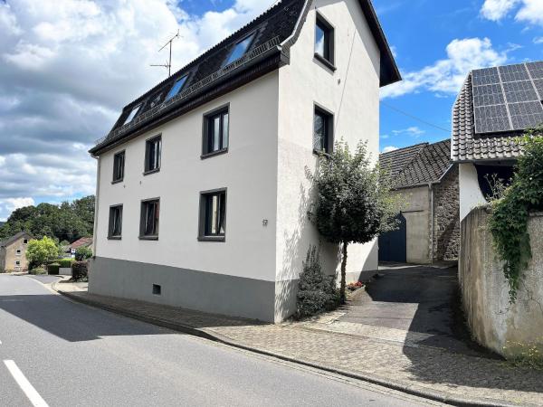 Na zdjęciu widoczny jest obiekt Apartment Nürburgblick by Interhome położony w mieście Quiddelbach.