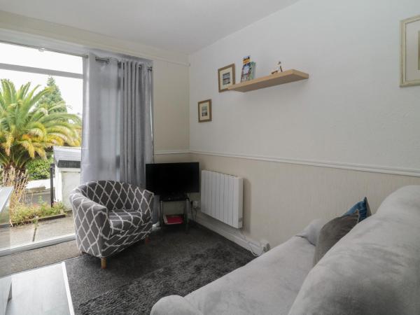 Flat 3, Big Tree Holiday Flats photo 3