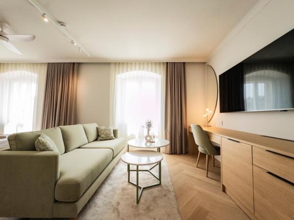 A la foto es mostra l'objecte Topaz Rooms situat a la ciutat de Hvar.