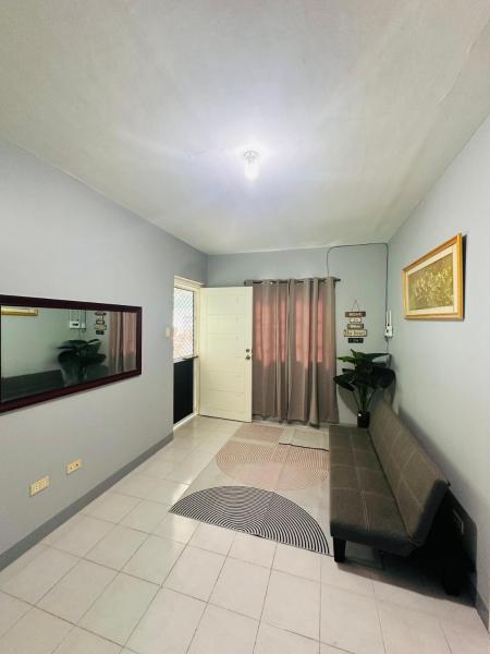 A la foto es mostra l'objecte Yna's Place - Calapan City Staycation situat a la ciutat de Bacton.