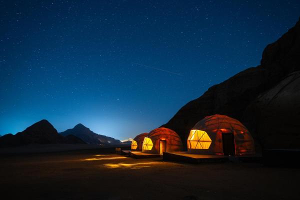 照片显示了位于Raʼs an Naqb市的Wild Oryx Camp Bubbles物件。