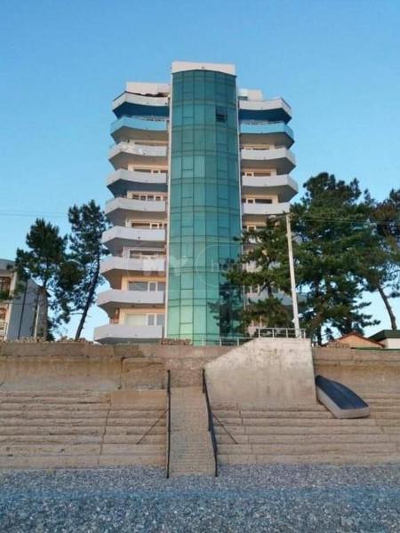 A la foto es mostra l'objecte Beach House situat a la ciutat de Kobuleti.
