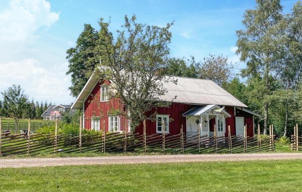 写真にはMjöbäck市にある3 Bedroom Gorgeous Home In Överlidaが写っています。